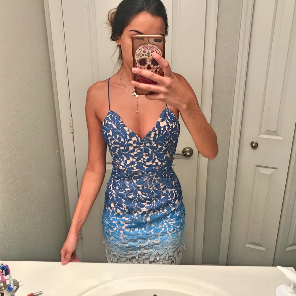 Blue Dress - Picture 5 of 5